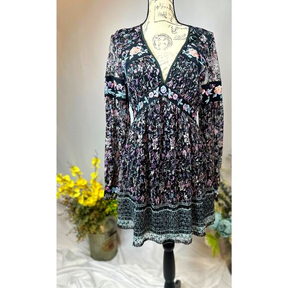 Free People Cherry Blossom Embroidered Mini Dress 6 - Picture 6 of 13